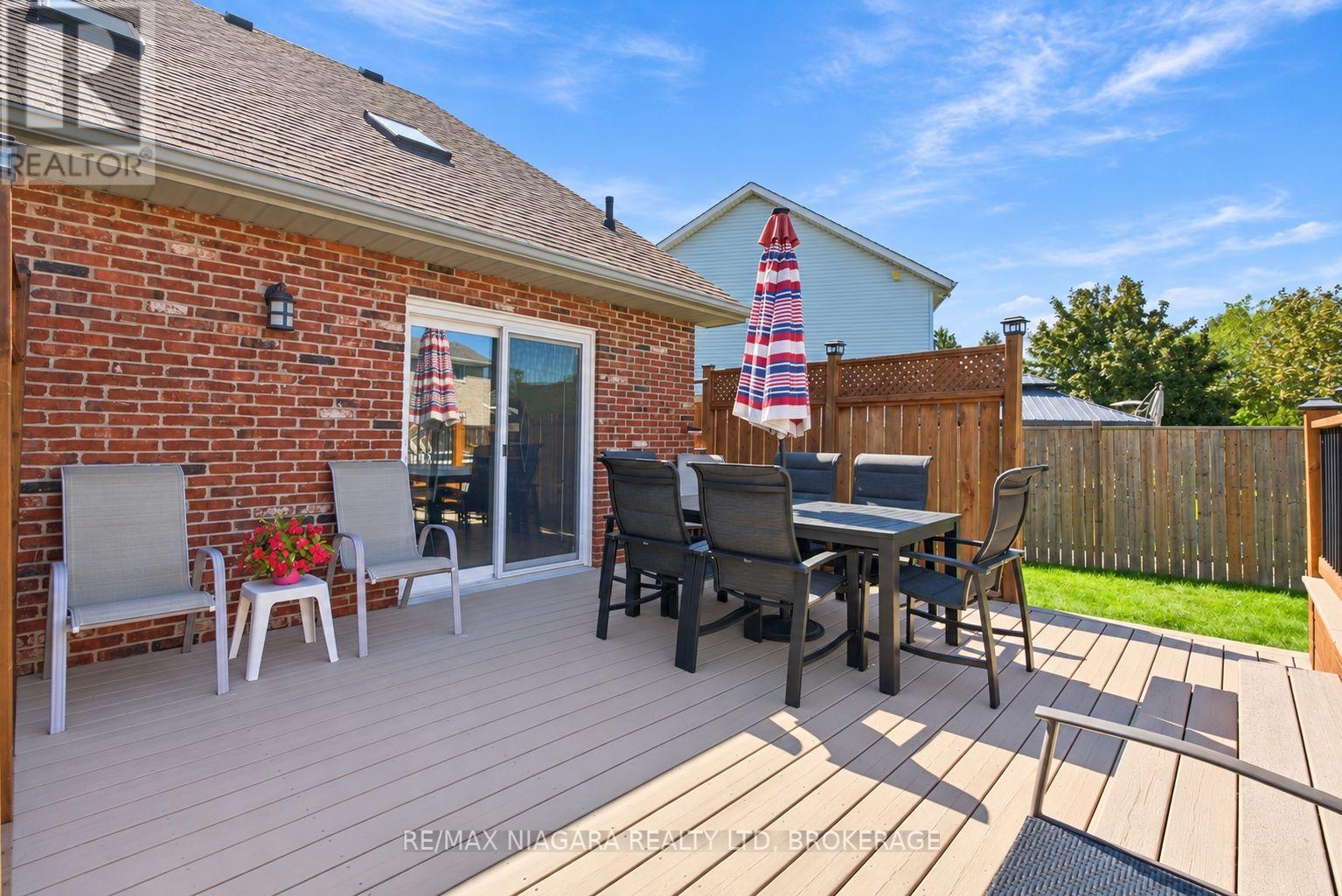 5 Thorn Place, St. Catharines (Grapeview), Ontario L2S 3S1 - Photo 37 - X13815094