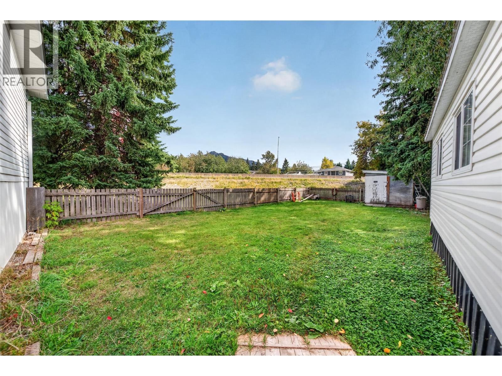 242 Hartley Street photo 44