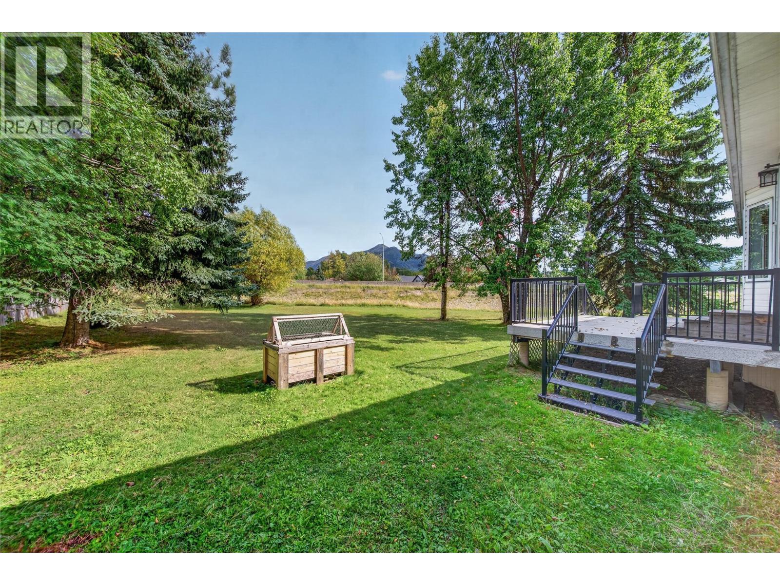 242 Hartley Street photo 46