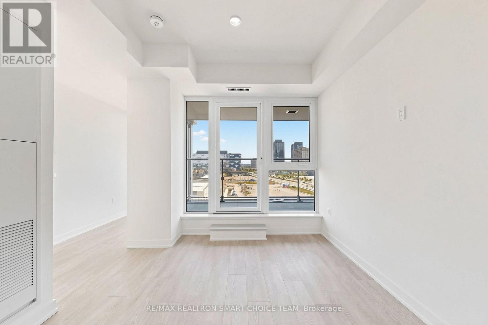 606 - 5 Quarrington Lane, Toronto, Ontario  M3C 0S5 - Photo 10 - C13815076