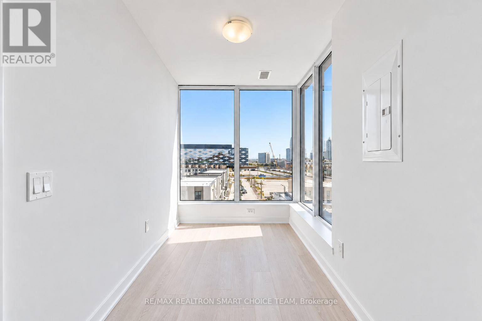606 - 5 Quarrington Lane, Toronto, Ontario  M3C 0S5 - Photo 25 - C13815076