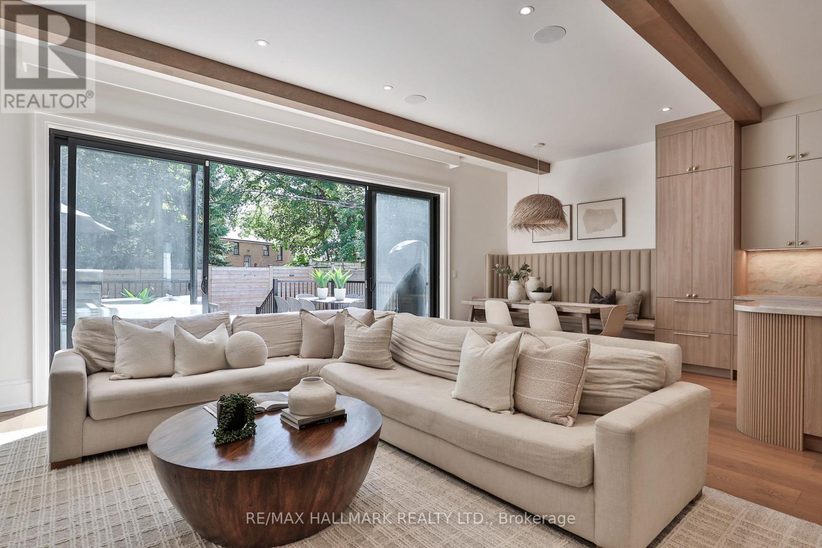 215 Ava Road, Toronto (Humewood-Cedarvale), Ontario  M6C 1W9 - Photo 19 - C13815096