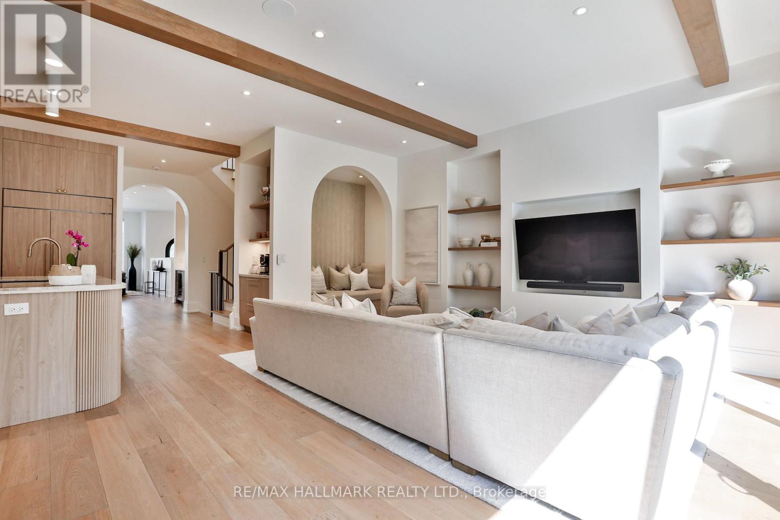 215 Ava Road, Toronto (Humewood-Cedarvale), Ontario  M6C 1W9 - Photo 21 - C13815096