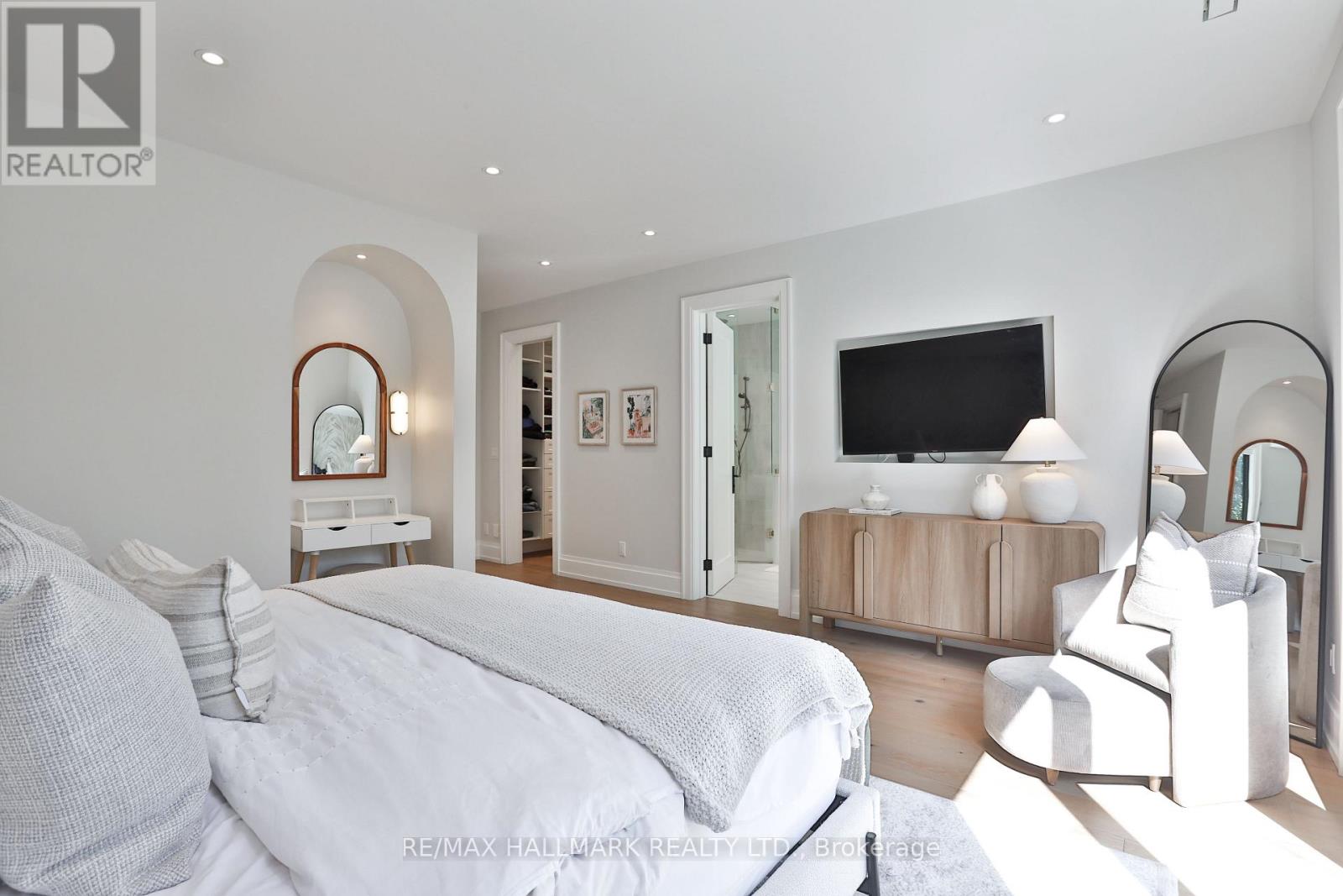215 Ava Road, Toronto (Humewood-Cedarvale), Ontario  M6C 1W9 - Photo 26 - C13815096