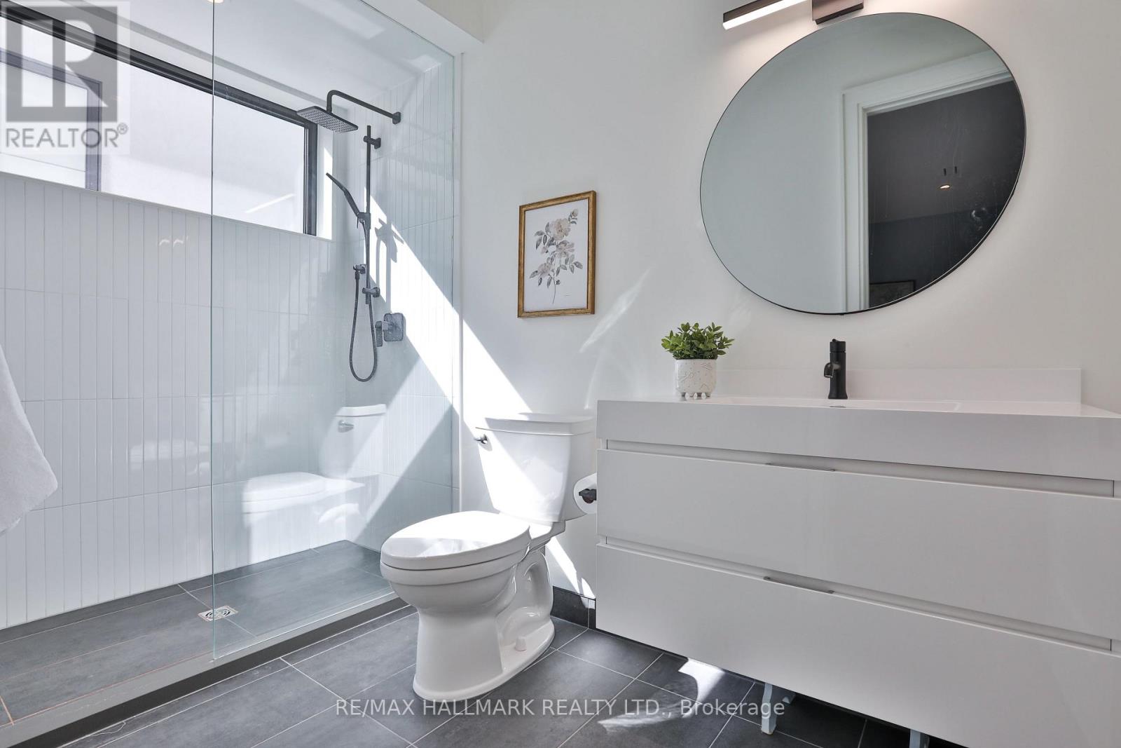 215 Ava Road, Toronto (Humewood-Cedarvale), Ontario  M6C 1W9 - Photo 29 - C13815096