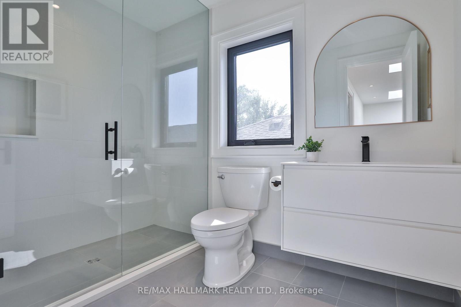 215 Ava Road, Toronto (Humewood-Cedarvale), Ontario  M6C 1W9 - Photo 37 - C13815096