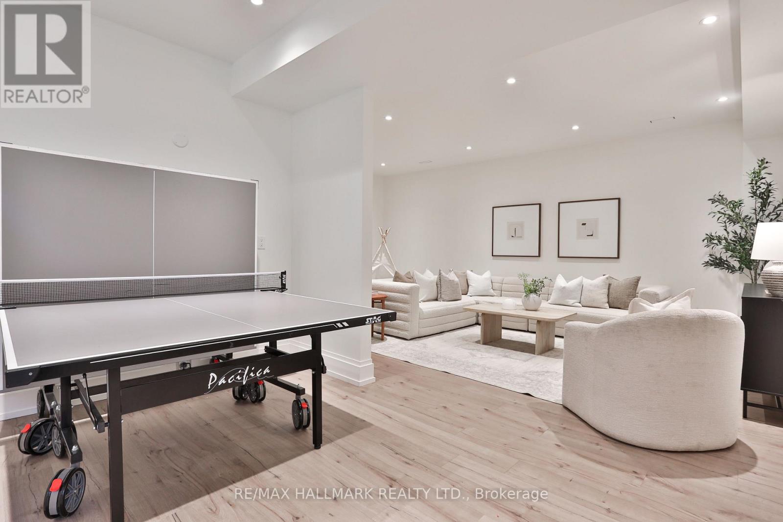 215 Ava Road, Toronto (Humewood-Cedarvale), Ontario  M6C 1W9 - Photo 41 - C13815096
