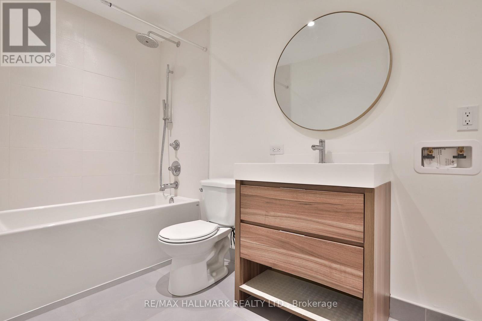 215 Ava Road, Toronto (Humewood-Cedarvale), Ontario  M6C 1W9 - Photo 44 - C13815096