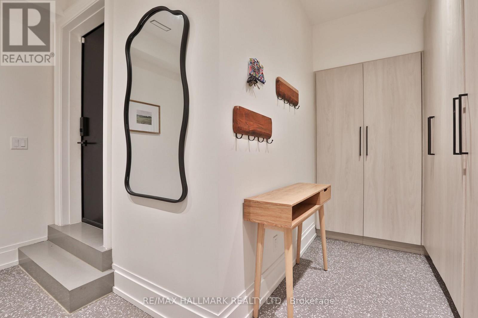 215 Ava Road, Toronto (Humewood-Cedarvale), Ontario  M6C 1W9 - Photo 46 - C13815096