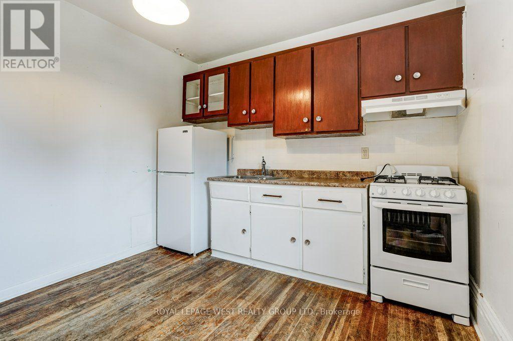 28 Concord Avenue, Toronto, Ontario  M6H 2P1 - Photo 18 - C13815098