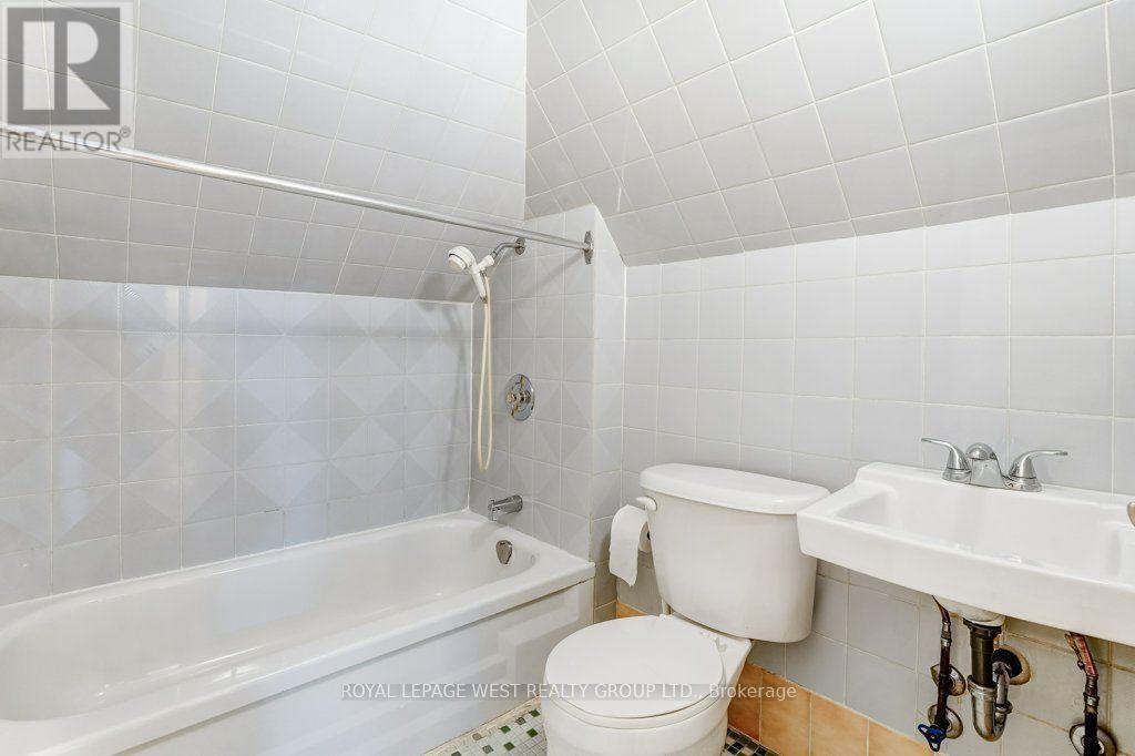 28 Concord Avenue, Toronto, Ontario  M6H 2P1 - Photo 29 - C13815098