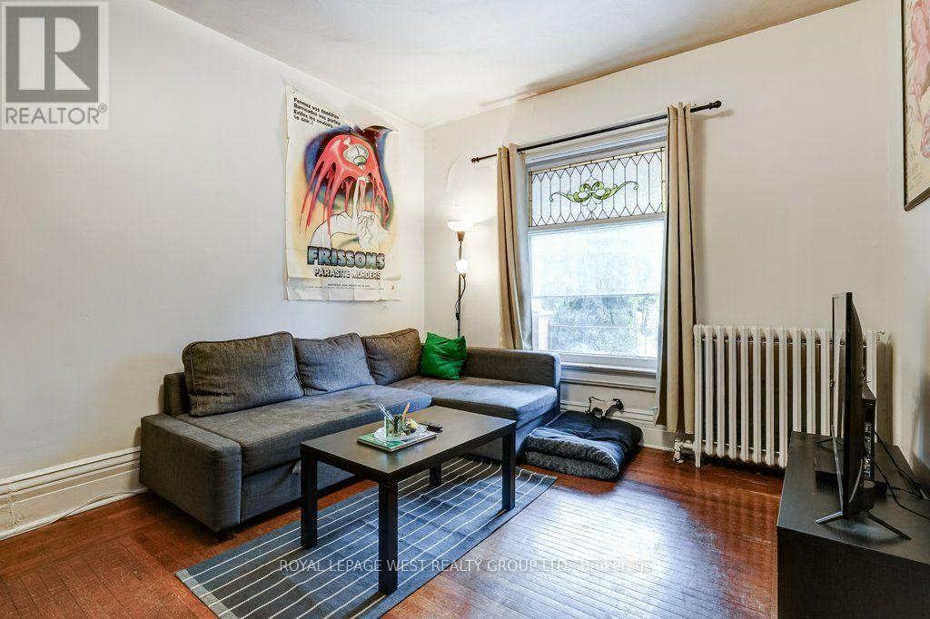 28 Concord Avenue, Toronto, Ontario  M6H 2P1 - Photo 4 - C13815098