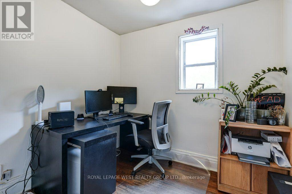 28 Concord Avenue, Toronto, Ontario  M6H 2P1 - Photo 7 - C13815098
