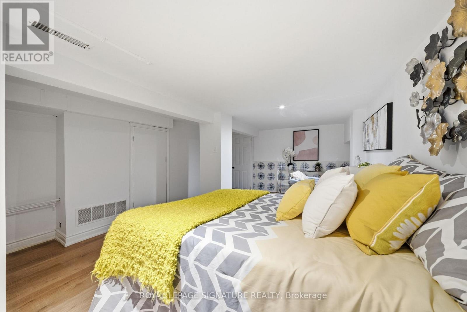 154 Alameda Avenue, Toronto, Ontario M6C 3X2 - Photo 33 - C13815104