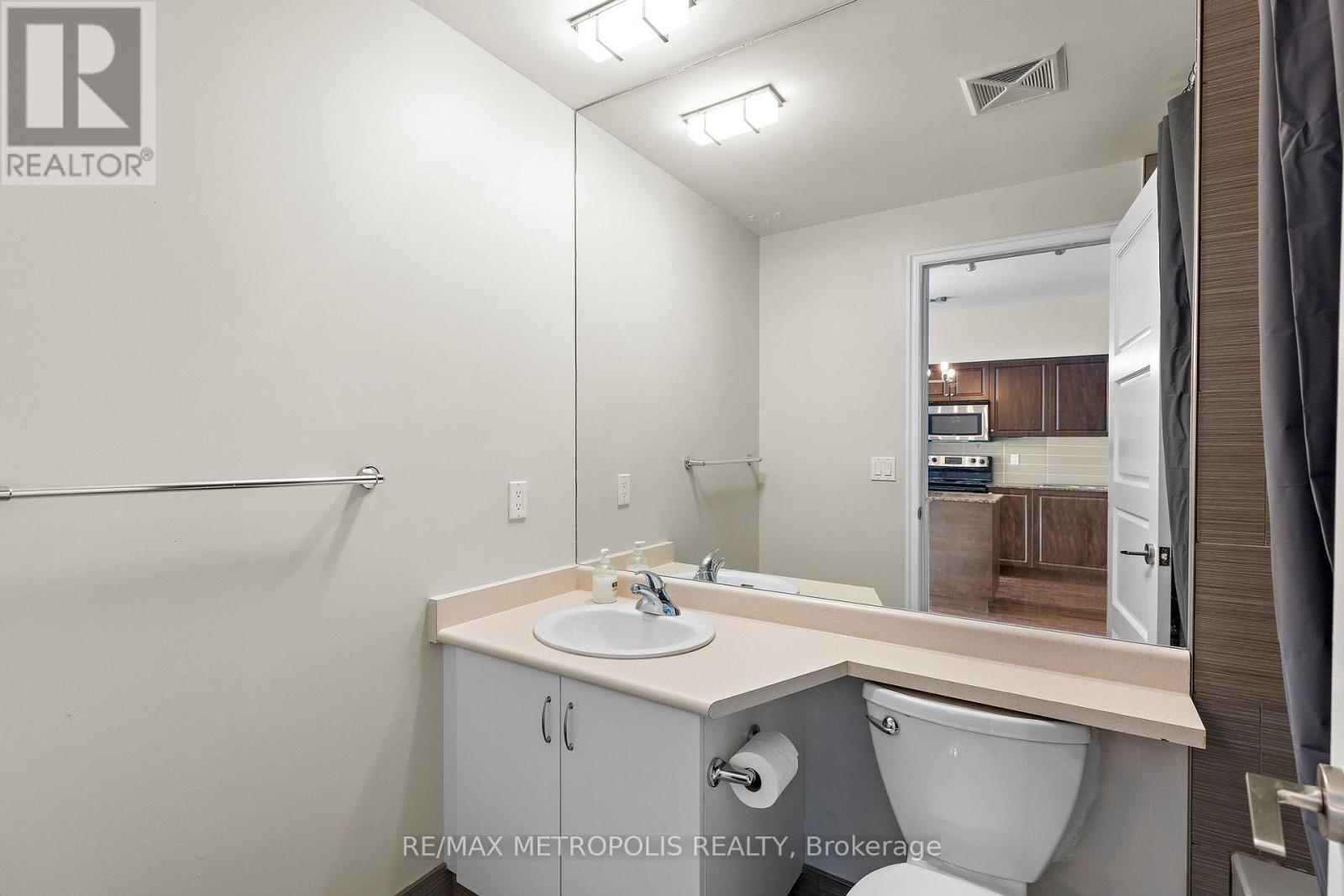 208 - 215 Fort York Boulevard, Toronto, Ontario  M5V 4A2 - Photo 31 - C13815120