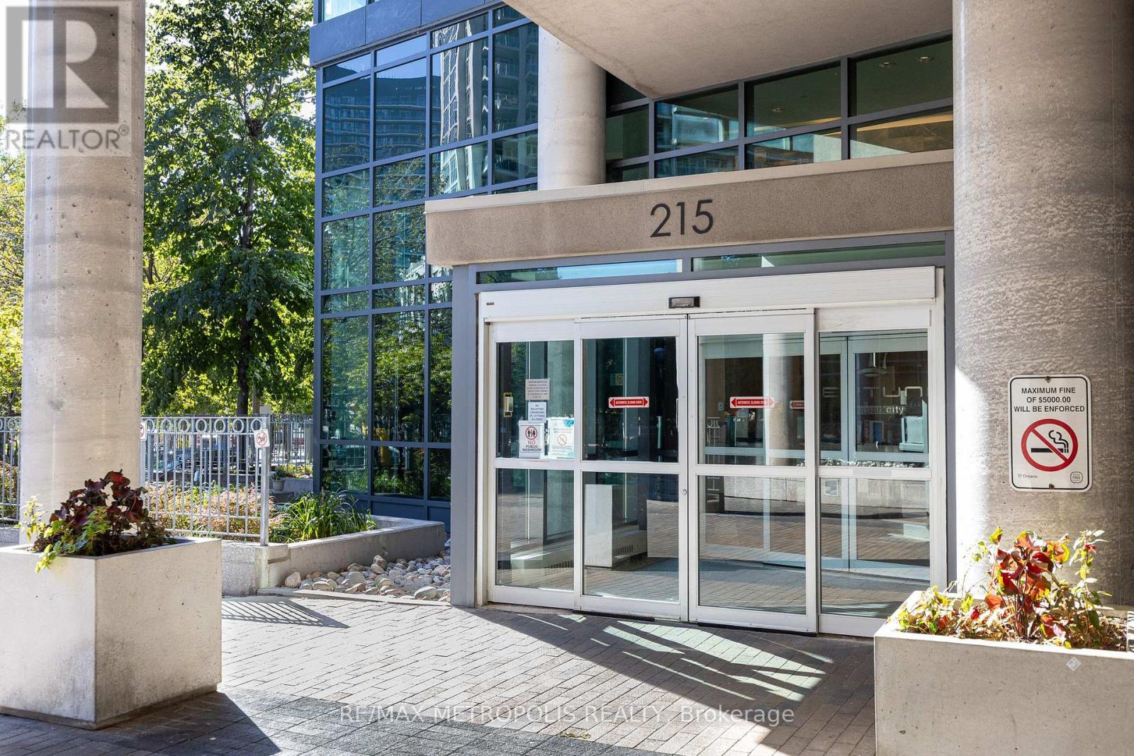 208 - 215 Fort York Boulevard, Toronto, Ontario  M5V 4A2 - Photo 4 - C13815120