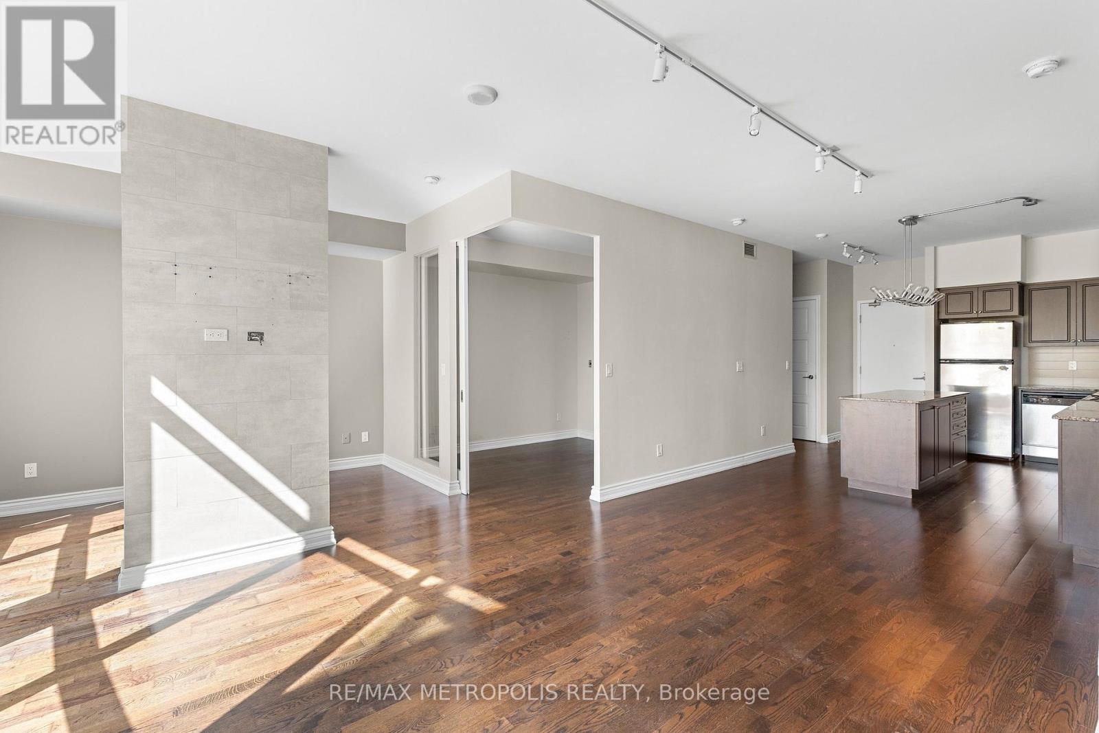 208 - 215 Fort York Boulevard, Toronto, Ontario  M5V 4A2 - Photo 7 - C13815120