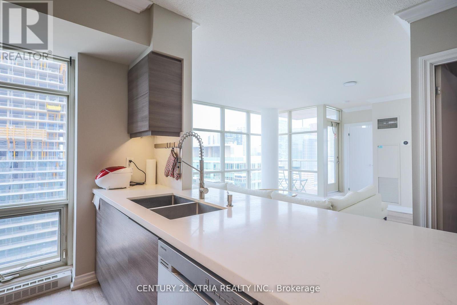4006 - 10 NAVY WHARF COURT