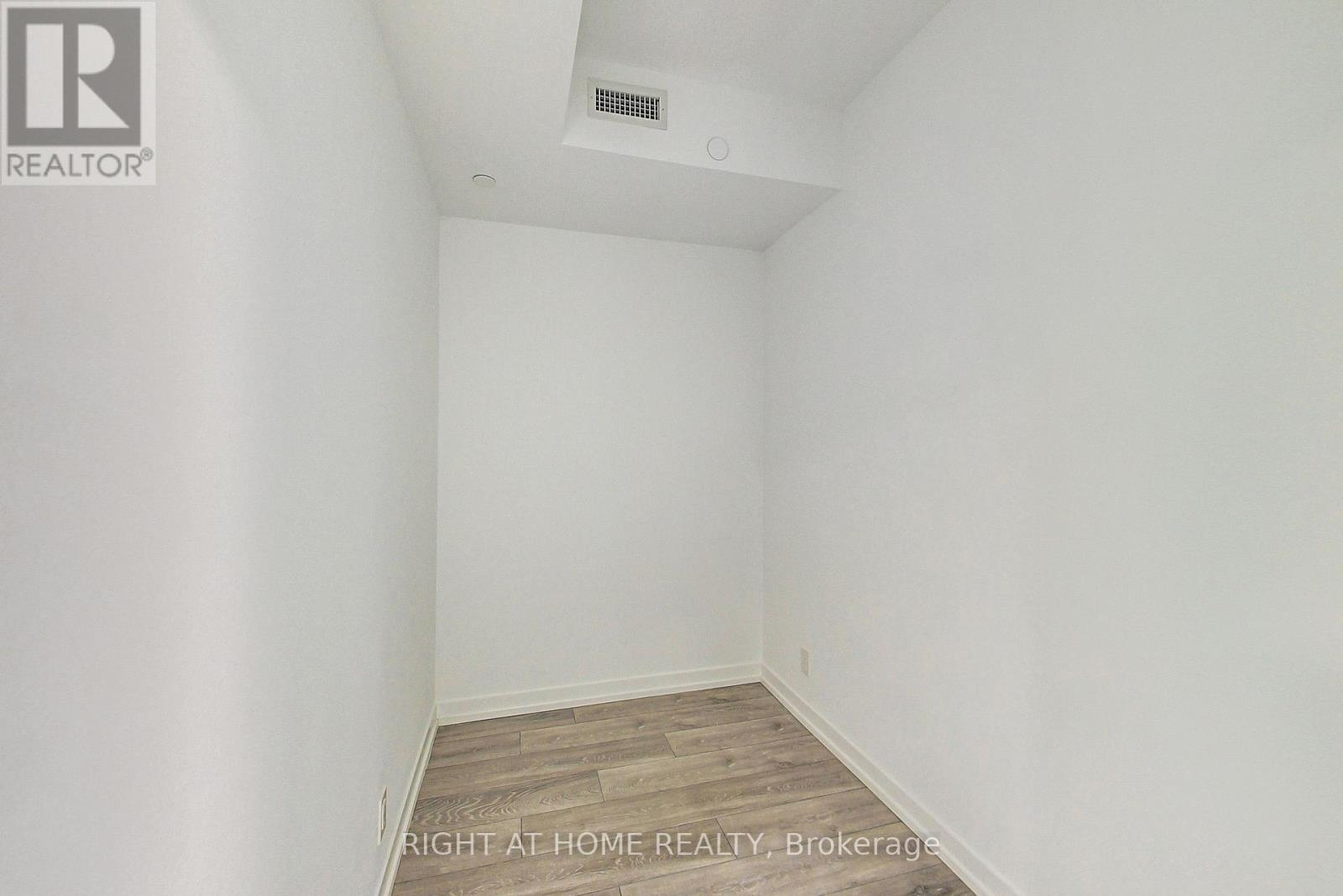 519 - 2020 Bathurst Street, Toronto, Ontario  M5P 0A6 - Photo 13 - C13815136