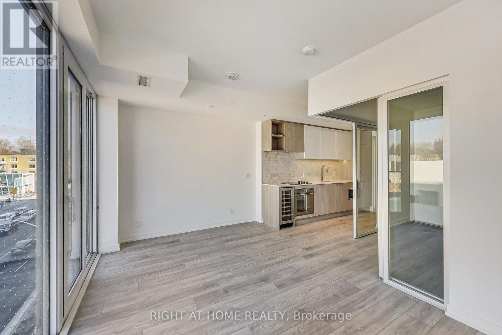 519 - 2020 Bathurst Street, Toronto, Ontario  M5P 0A6 - Photo 5 - C13815136