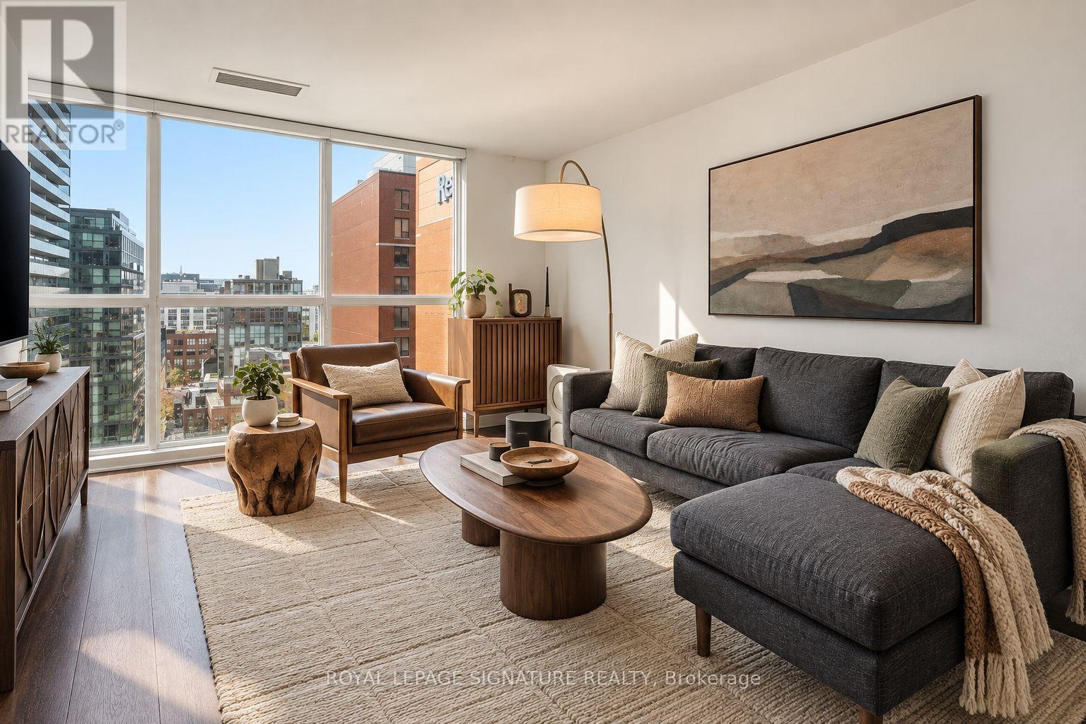 1207 - 87 PETER STREET, Toronto, Ontario