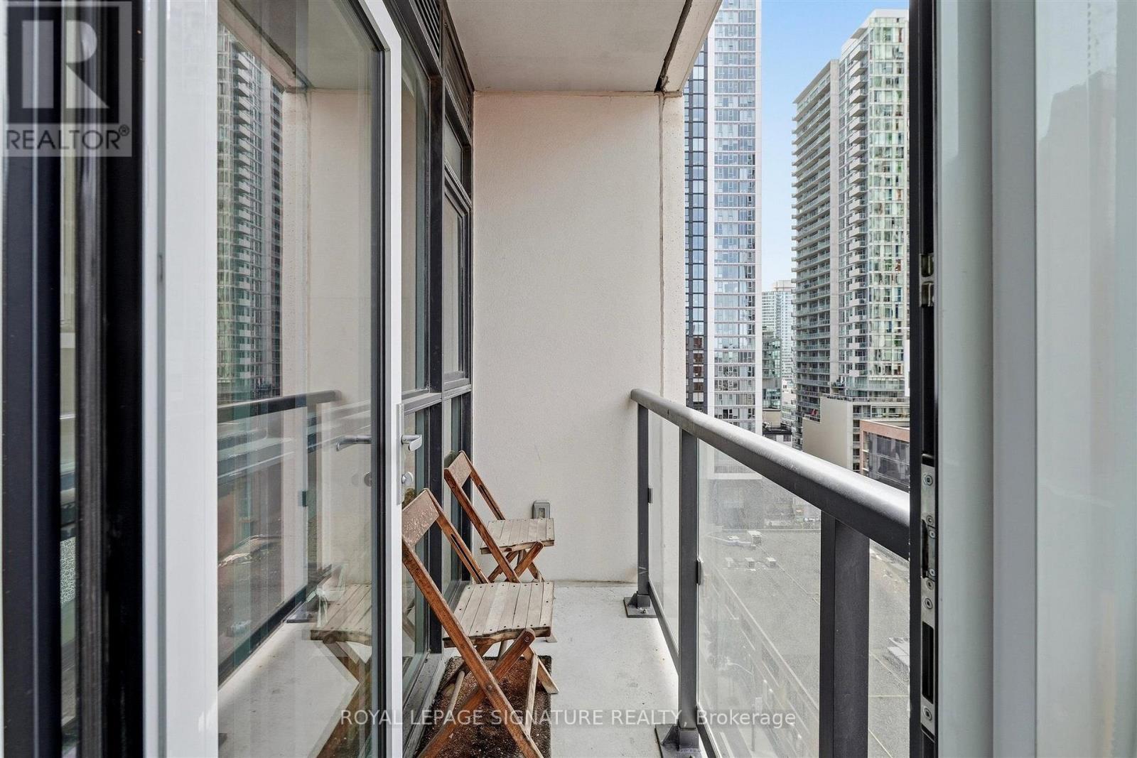 1207 - 87 Peter Street, Toronto, Ontario  M5V 2G4 - Photo 9 - C13815290