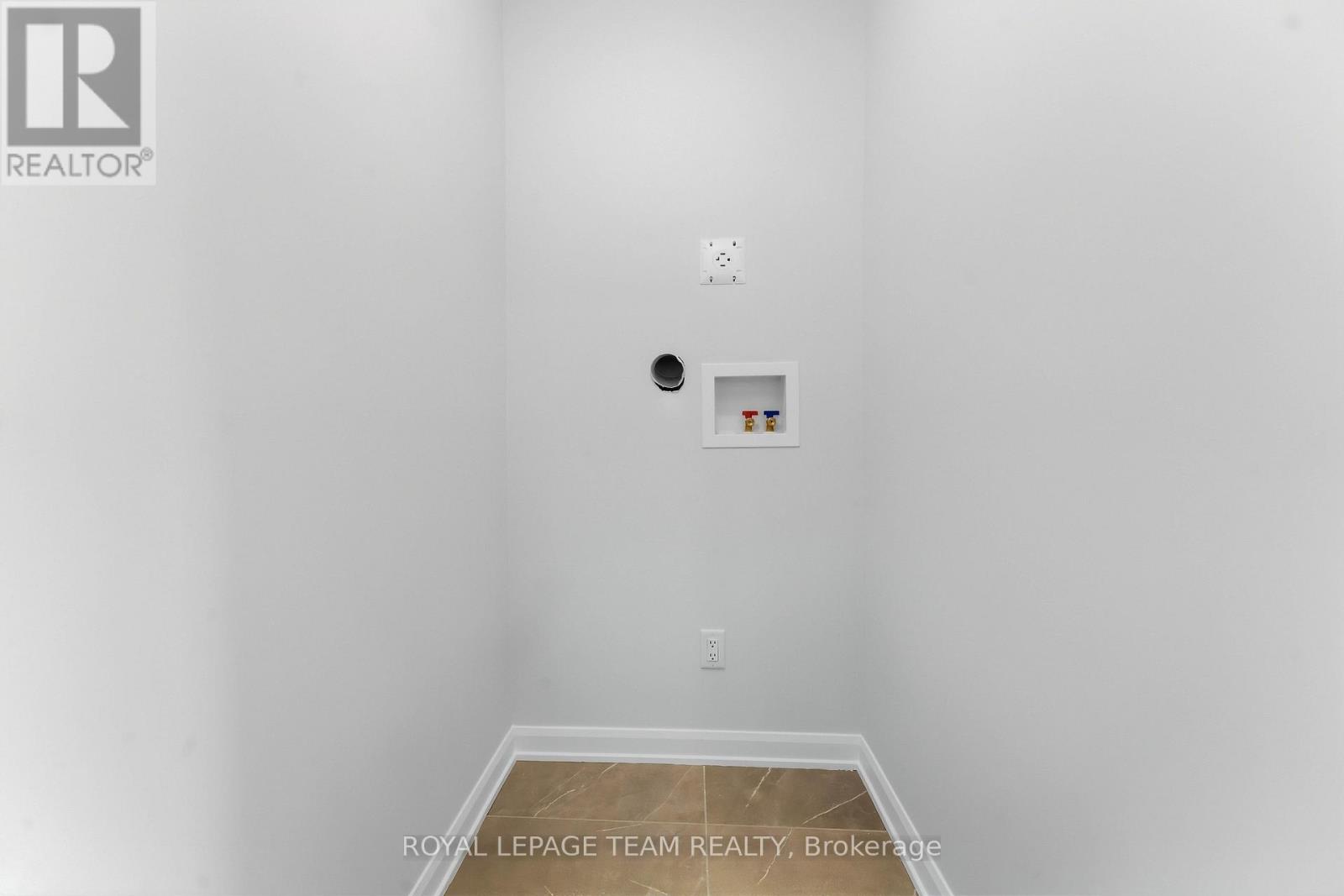 955 Locomotion Lane, Ottawa, Ontario  K2V 0V4 - Photo 15 - X12719908