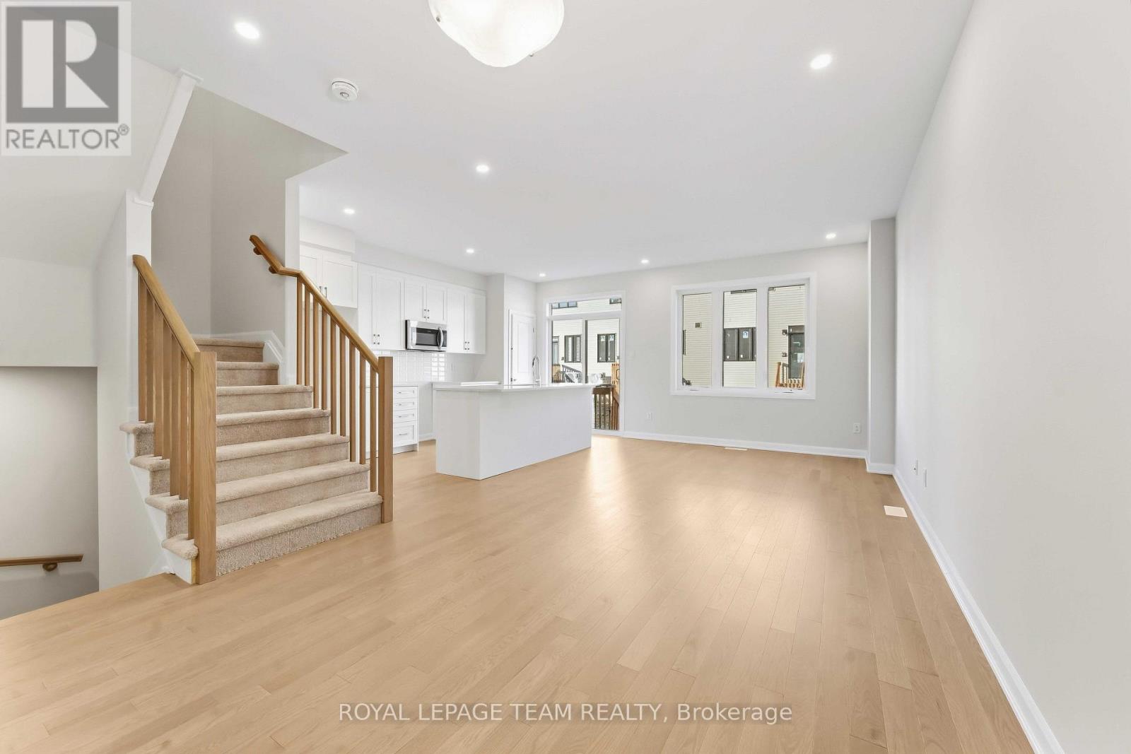 955 Locomotion Lane, Ottawa, Ontario  K2V 0V4 - Photo 4 - X12719908