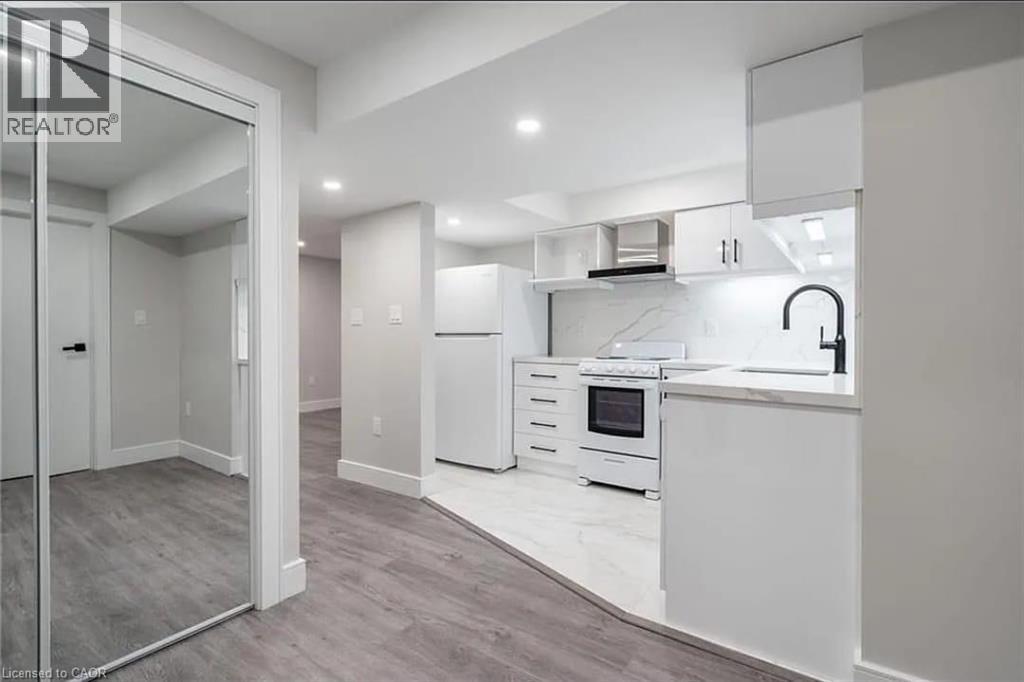 70 Rockledge Drive Unit# Basement, Stoney Creek, Ontario  L0R 1P0 - Photo 12 - 40865461