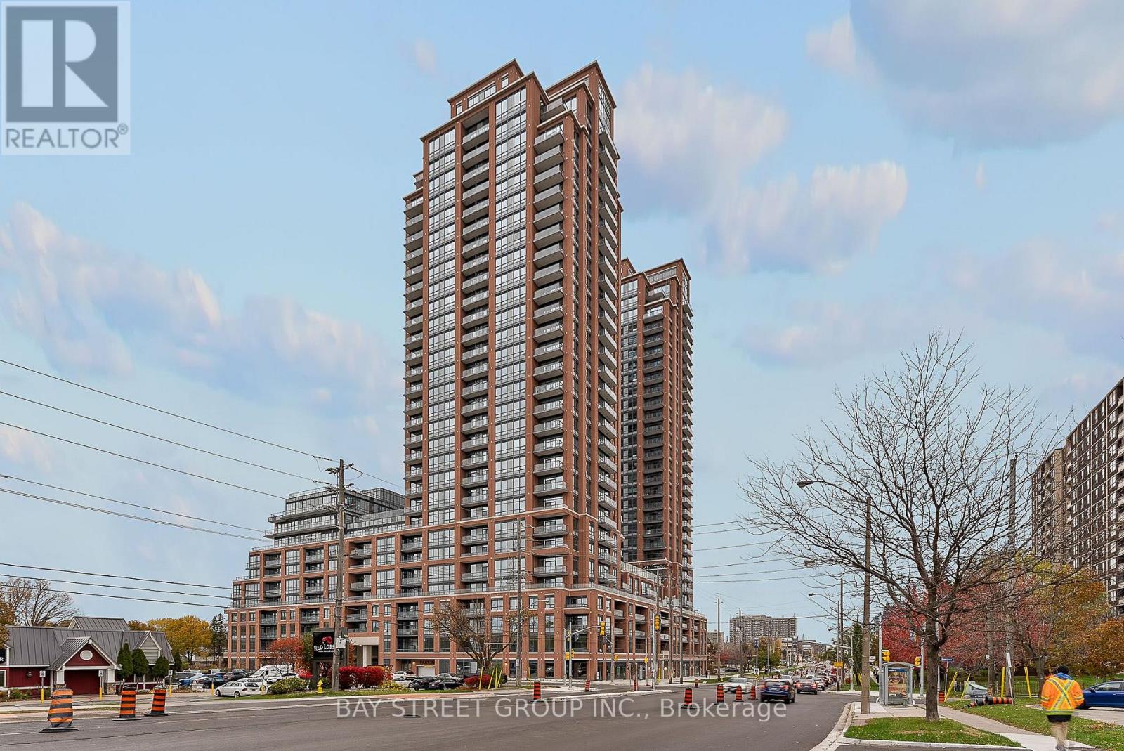 221 - 3270 SHEPPARD AVENUE E