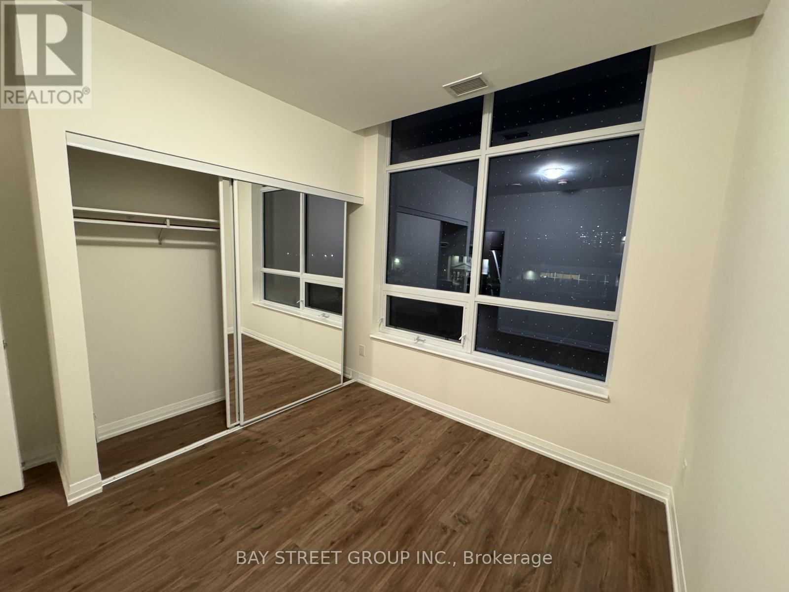 221 - 3270 Sheppard Avenue E, Toronto, Ontario  M1T 0B3 - Photo 2 - E13815042