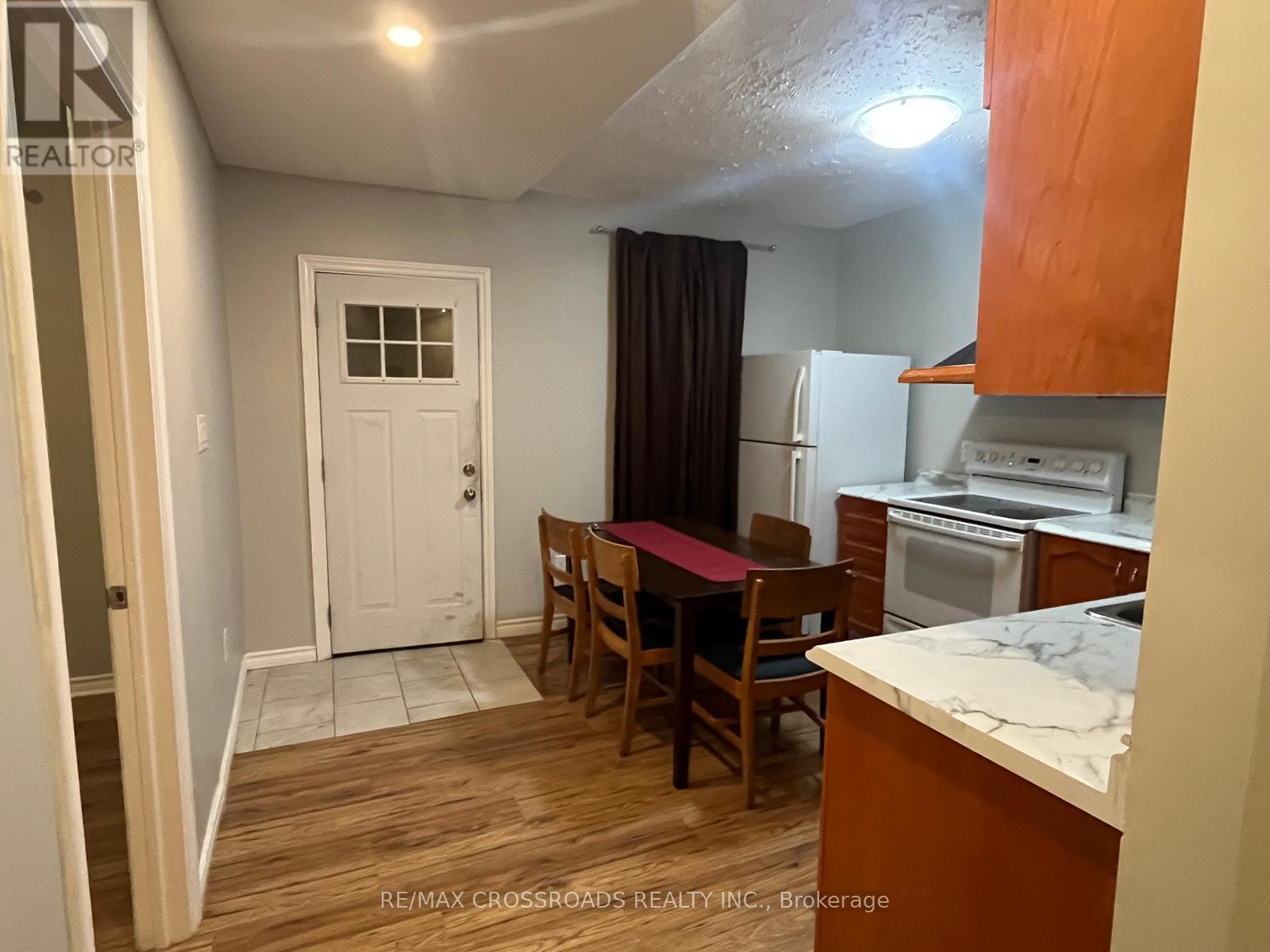 220 Mcnaughton Avenue, Oshawa, Ontario  L1H 3B6 - Photo 2 - E13815082