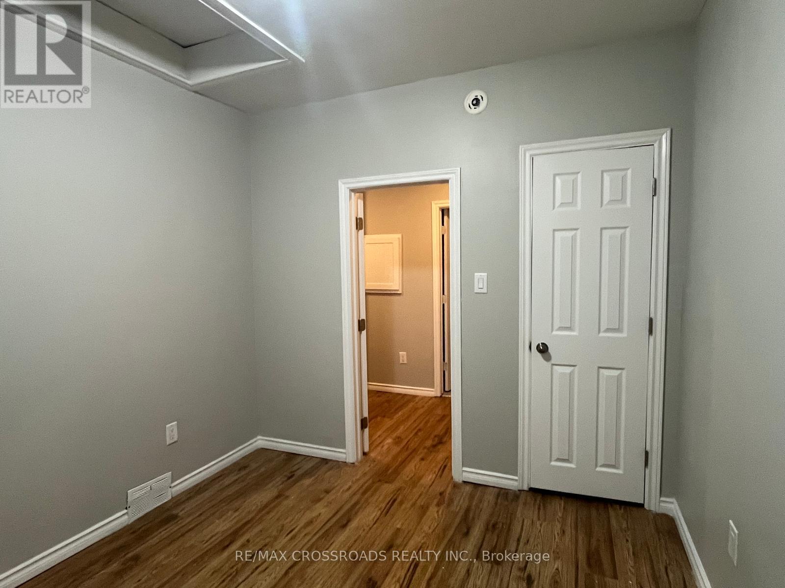 220 Mcnaughton Avenue, Oshawa, Ontario  L1H 3B6 - Photo 4 - E13815082
