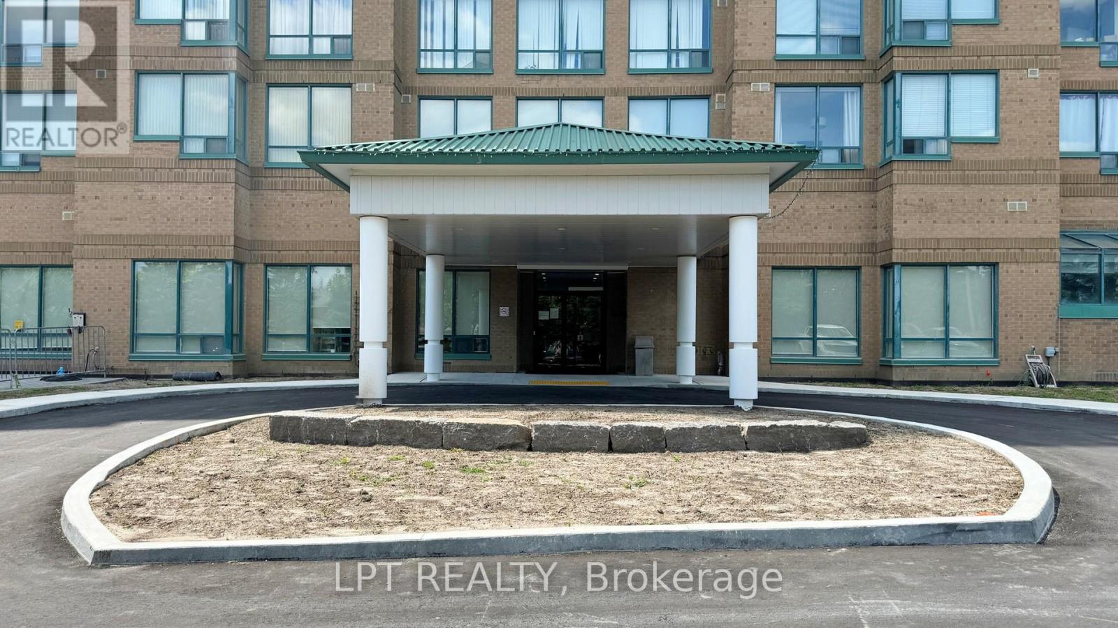 505 - 711 Rossland Road E, Whitby, Ontario  L1N 8Z1 - Photo 5 - E13815138