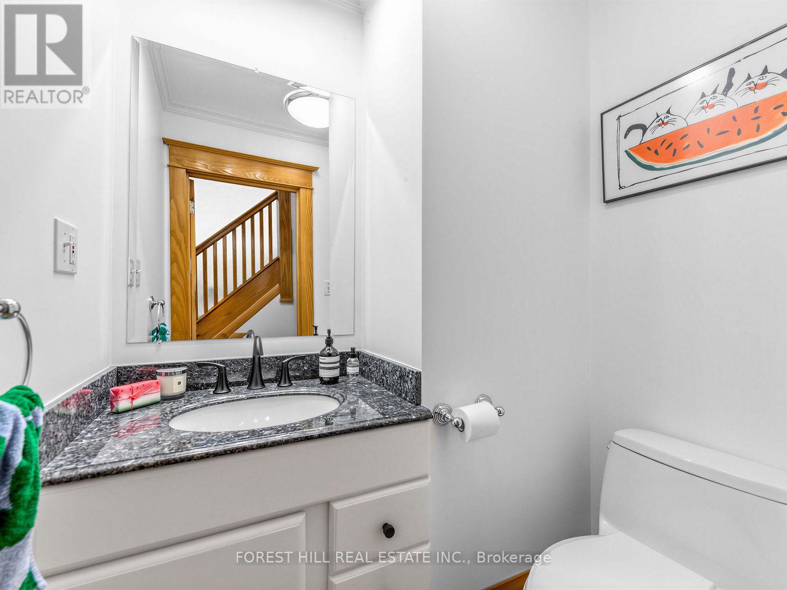 98 Gates Avenue, Toronto, Ontario  M4C 1T3 - Photo 16 - E13815178