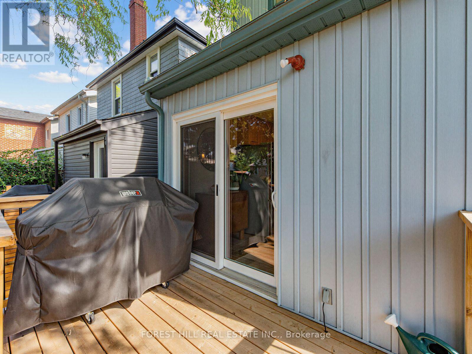 98 Gates Avenue, Toronto, Ontario  M4C 1T3 - Photo 41 - E13815178