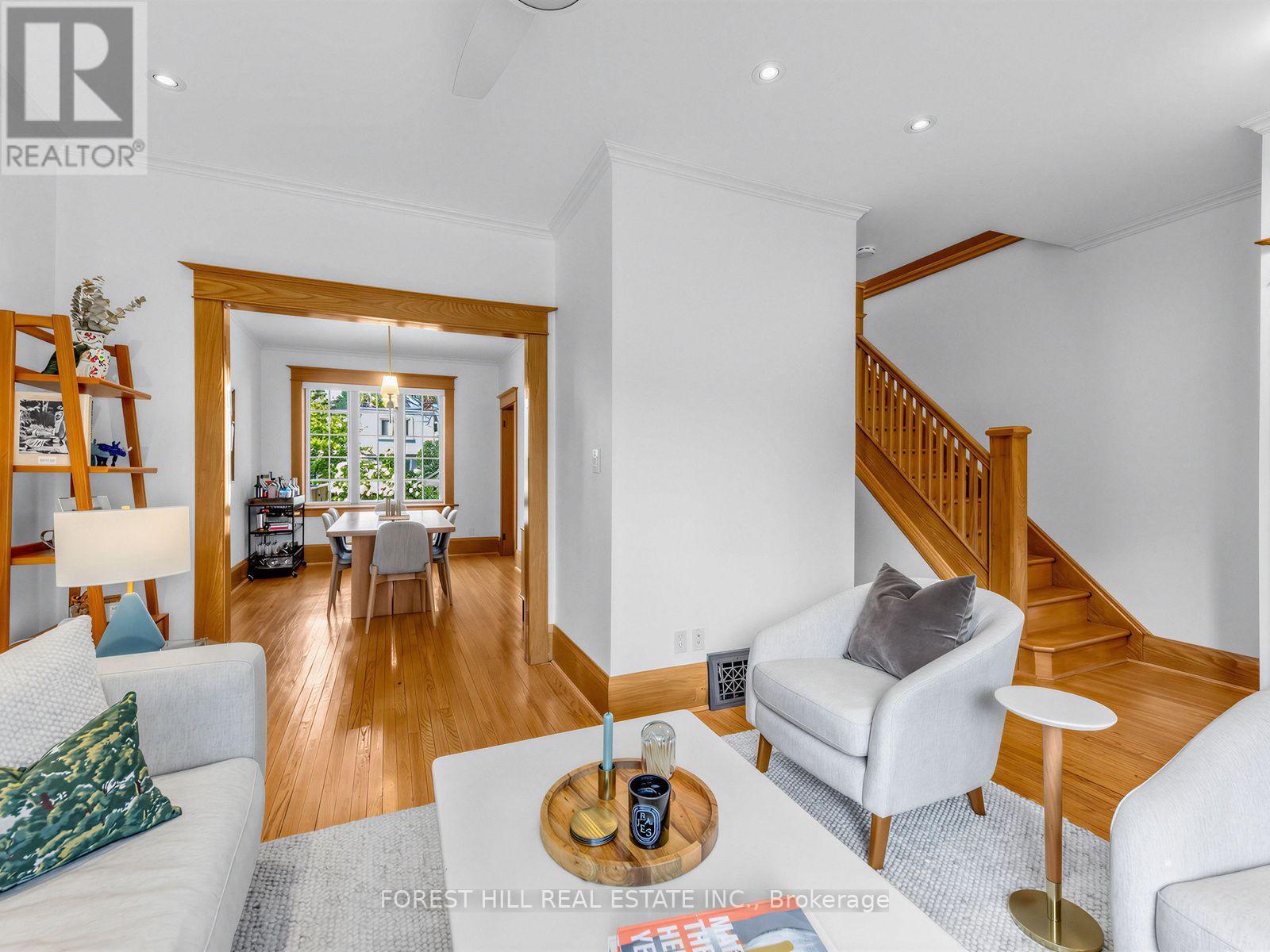 98 Gates Avenue, Toronto, Ontario  M4C 1T3 - Photo 7 - E13815178
