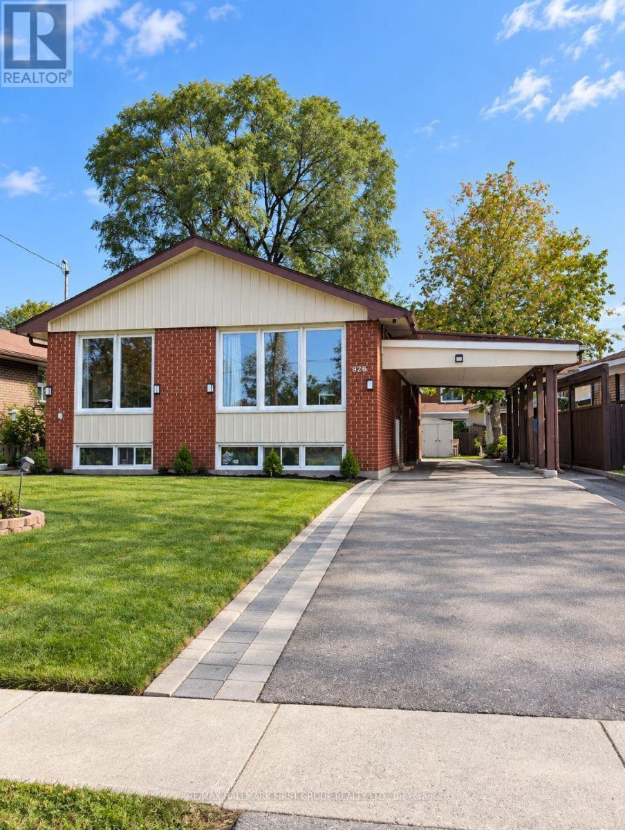 826 Brimorton Drive, Toronto, Ontario  M1G 2S9 - Photo 2 - E13815222