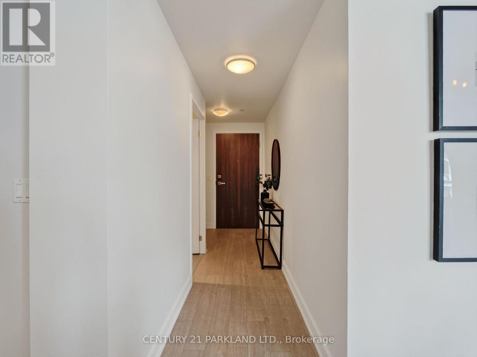 923 - 15 Baseball Place N, Toronto, Ontario  M4M 0E6 - Photo 4 - E13815262