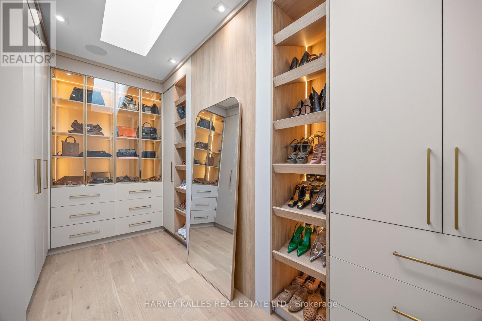 449 Elm Road, Toronto, Ontario  M5M 3W8 - Photo 30 - C13814726
