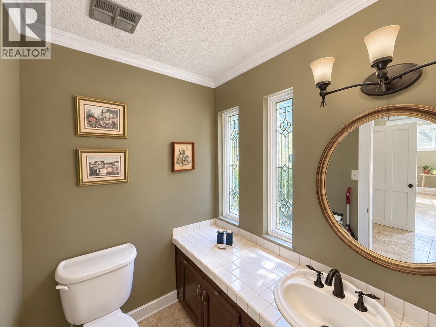 2718 Byron Place, North Vancouver, British Columbia  V7H 2K8 - Photo 18 - R3168026