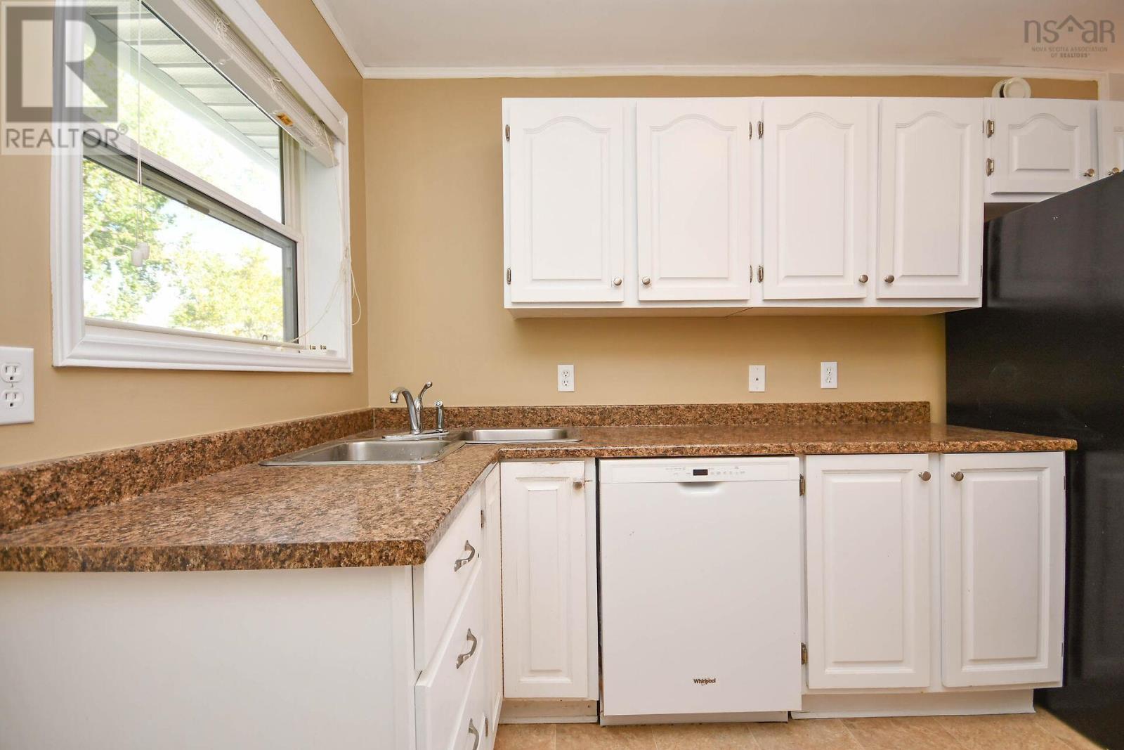 17 Fury Drive, Dartmouth, Nova Scotia  B3A 4Y2 - Photo 16 - 202624043