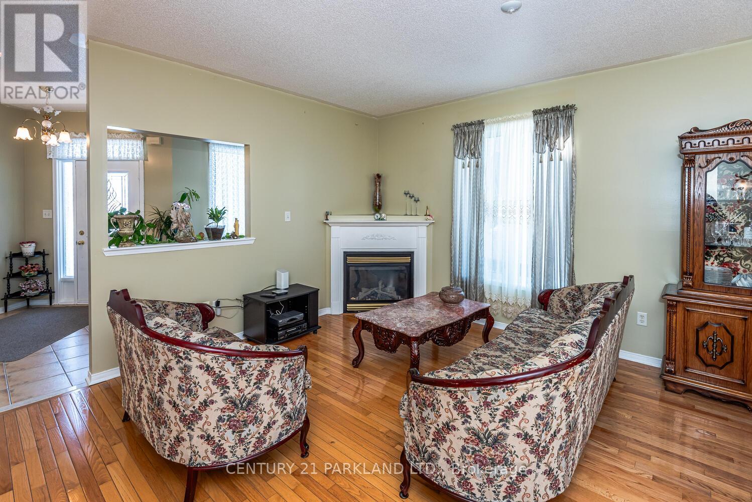 85 Canoe Avenue, Richmond Hill, Ontario  L4E 3Y2 - Photo 6 - N13815156
