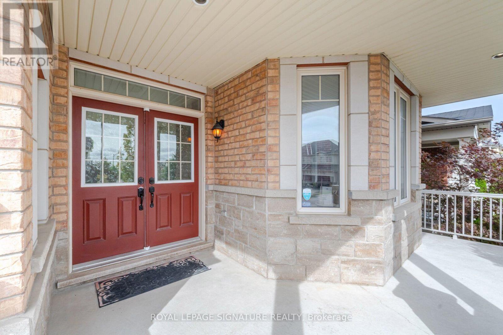 8 Farmhouse Crescent, Richmond Hill, Ontario  L4E 0K1 - Photo 3 - N13815248