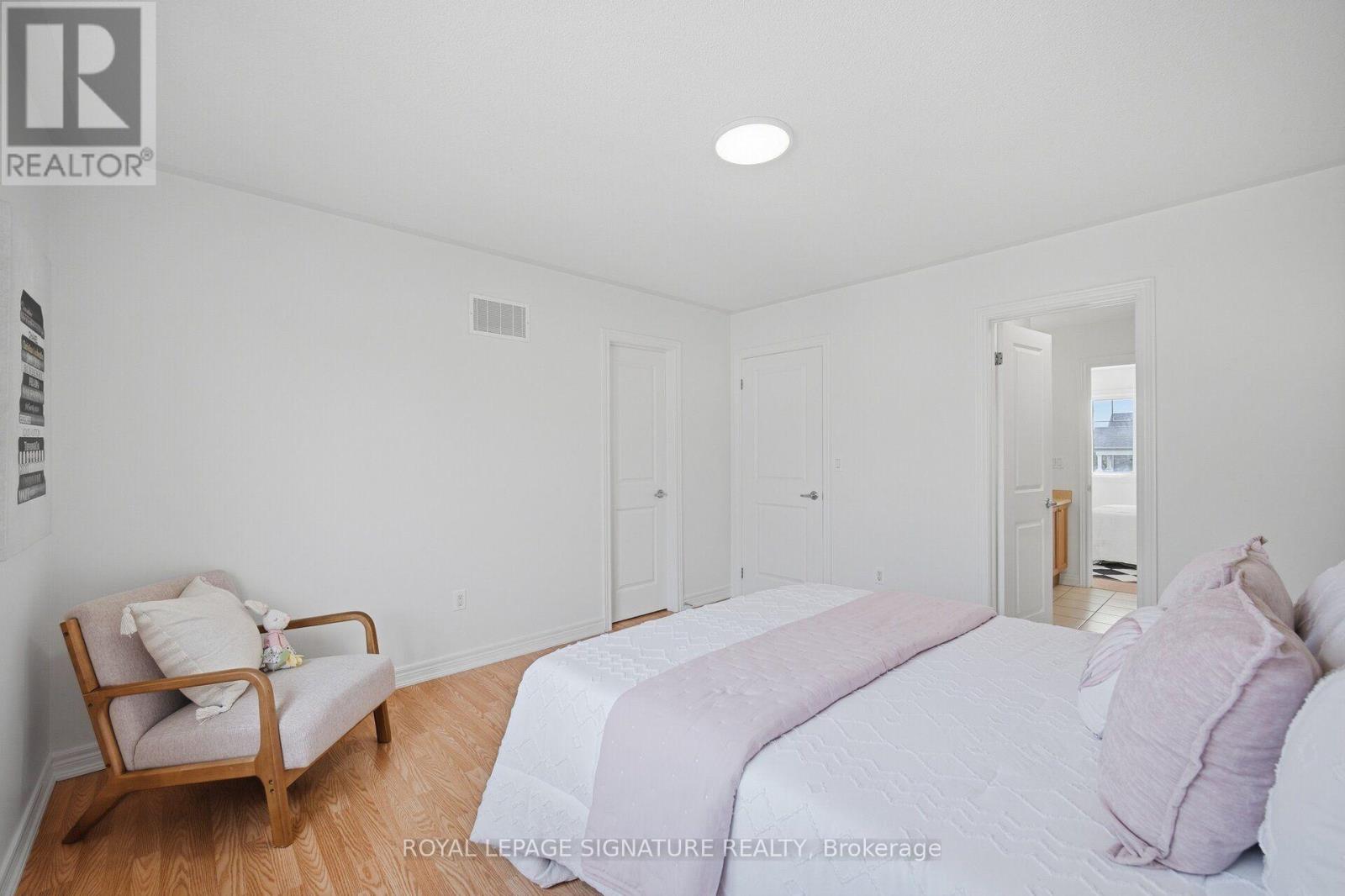 8 Farmhouse Crescent, Richmond Hill, Ontario  L4E 0K1 - Photo 34 - N13815248