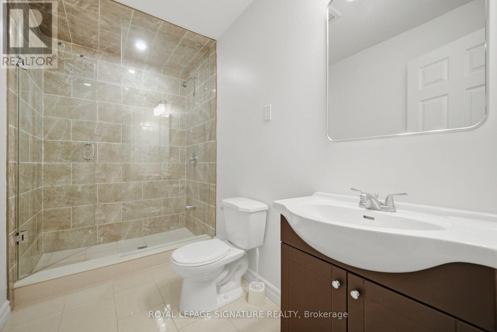 8 Farmhouse Crescent, Richmond Hill, Ontario  L4E 0K1 - Photo 47 - N13815248