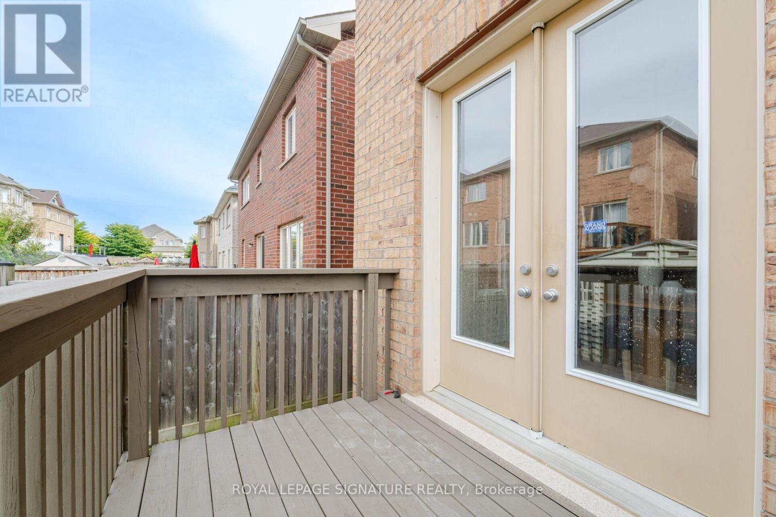 8 Farmhouse Crescent, Richmond Hill, Ontario  L4E 0K1 - Photo 48 - N13815248