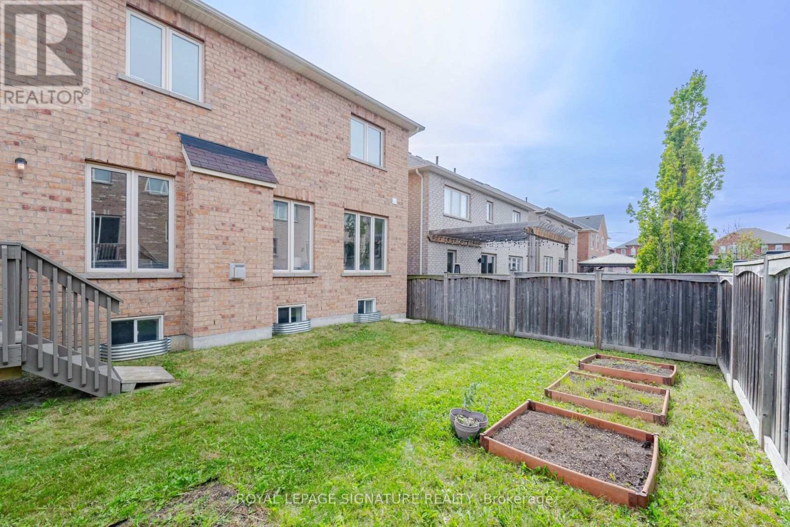 8 Farmhouse Crescent, Richmond Hill, Ontario  L4E 0K1 - Photo 50 - N13815248