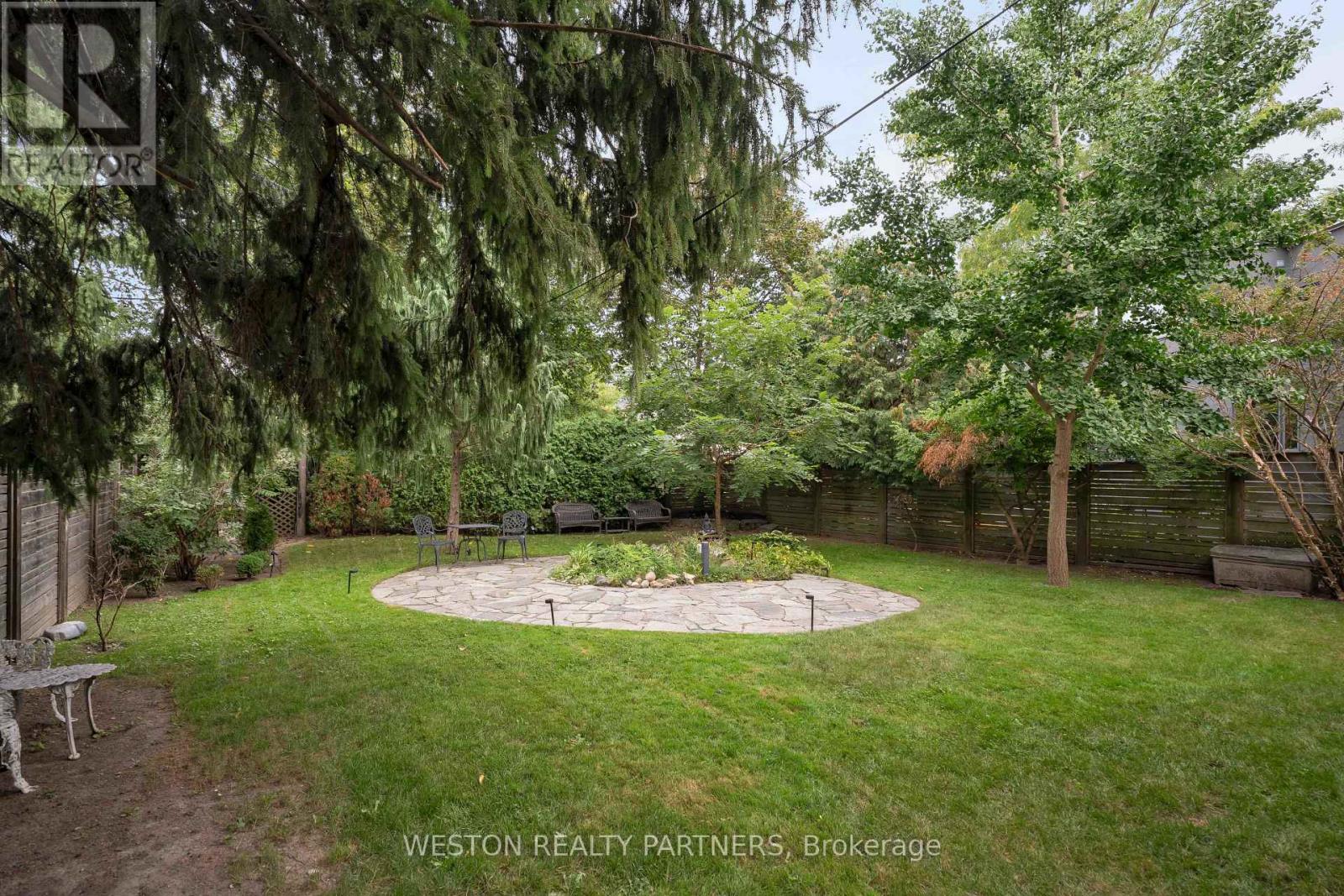 19 Mattice Road, Toronto, Ontario  M9A 1E1 - Photo 43 - W13815124