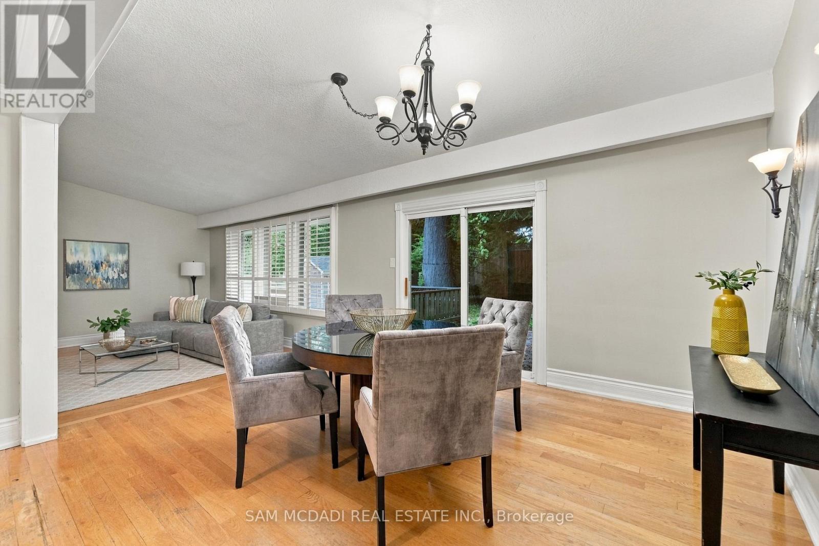 1459 Birchwood Drive, Mississauga, Ontario  L5J 1T3 - Photo 6 - W13815128